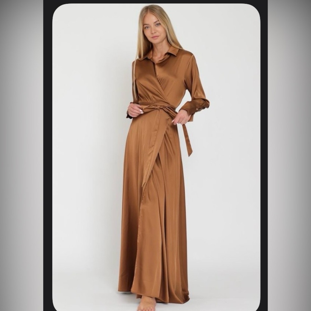 NWT Dress Forum Orange Satin Dress – Size L – Flowy Wrap Style